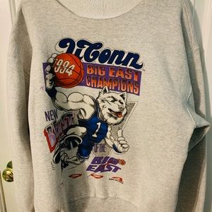 Vintage UConn Crewneck